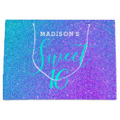 スウィート16ティール（緑がかった色）パープルグリッター パーソナライズされた ラージペーパーバッグ (正面)