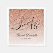 スウィート16バラ金ゴールドグリッターグラムパーソナライズされた スタンダードカクテルナプキン (正面)