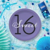 スウィート16パープルタイポグラフィ誕生日 ペーパープレート (パーティー)