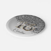 スウィート16フォールリングブラックグリッター&モノグラム ペーパープレート (アングル)