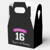 スウィート16ブラック&ピンクスポーツ誕生日パーティーのお気に入り フェイバーボックス (オープン)