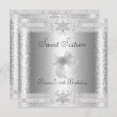 スウィート16誕生日エレガントシルバーホワイトフローラ2 招待状 (正面/裏面)
