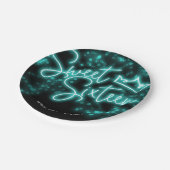 スウィート16誕生日ティール（緑がかった色）ネオングローダークパーティー ペーパープレート (アングル)