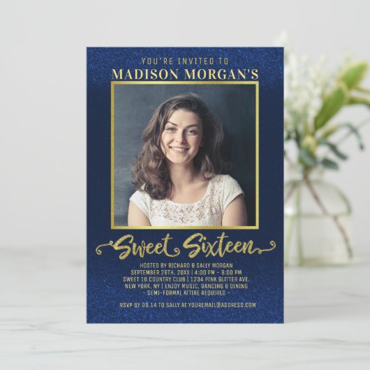 スウィート16誕生日ネイビーブルー金ゴールドグリッター写真 招待状 (スタンド正面)