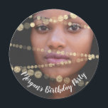 スウィート16誕生日フォト紙吹雪バラ金ゴールド 招待状<br><div class="desc">新しいシックな招待状あなたの写真を追加し、バックラウンドの色を変更することができる他の質問は私に知っているEnyoyあなたの人生を知っている：) FlorenceKdesign写真の例からPixably.com</div>