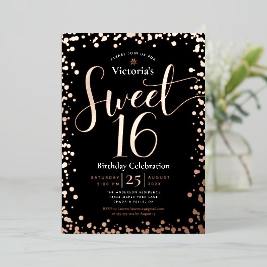 スウィート16誕生日モダングラムブラック実在バラ金ゴールド 箔招待状 (立ち正面)