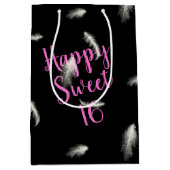 スウィート16誕生日羽 ミディアムペーパーバッグ (正面)