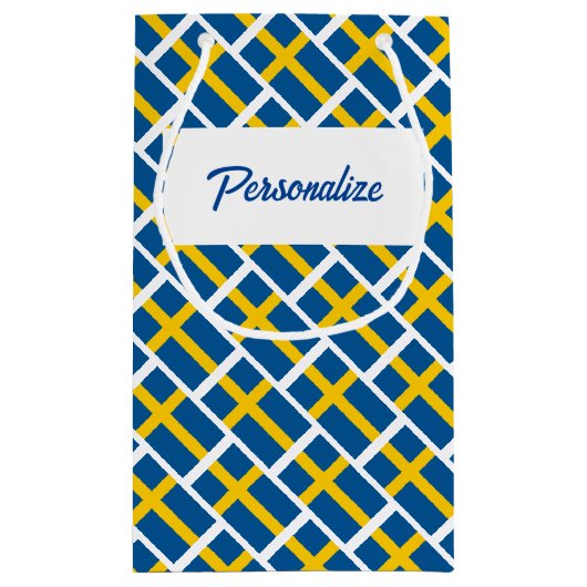 スウェパーソナライズされたーデン国旗を持つ抱き枕 スモールペーパーバッグ (裏面)