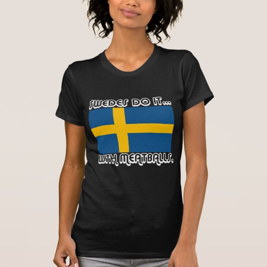 スウェーデンが…肉球で Tシャツ (正面)