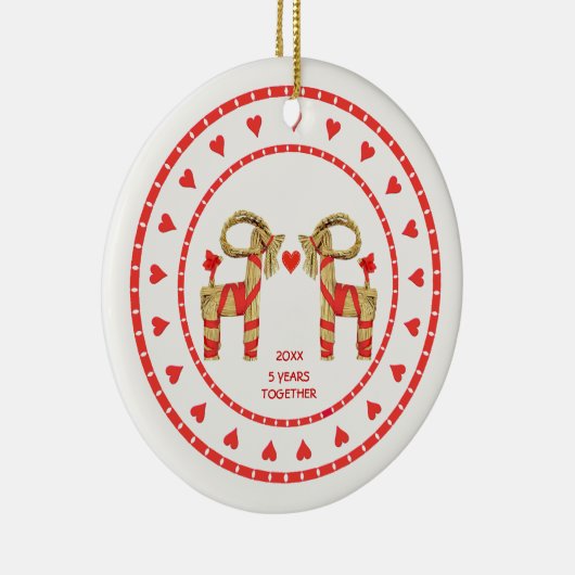 スウェーデンのわらのヤギ一緒に日付を記入される5年 セラミックオーナメント (右)