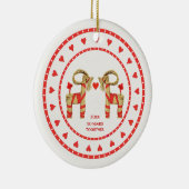 スウェーデンのわらのヤギ一緒に日付を記入される50年 セラミックオーナメント (右)