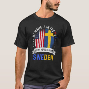 スウェーデンのアメリカ人パトリオハートはスウェーデン国旗の出身 Tシャツ