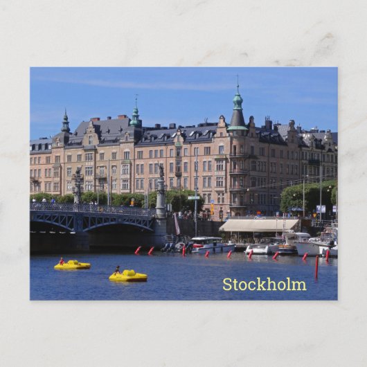 スウェーデンのストックホルムで夏の日にペダルボート ポストカード (正面)