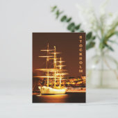 スウェーデンのストックホルムで夜に出荷 ポストカード (スタンド正面)