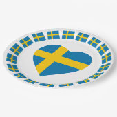 スウェーデンのハートの形の旗 ペーパープレート (アングル)