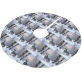 スウェーデンのバルフンドが雪のクリスマスを過ごす ブラッシュドポリエステルツリースカート (アングル)