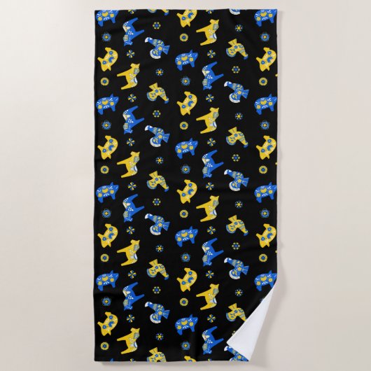 スウェーデンのフォークダラファームアニマルズLブルーとイエロー ビーチタオル (正面)