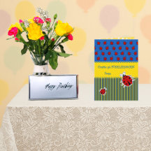 スウェーデンのラディバグブルー黄色の名前の誕生日カードを追加