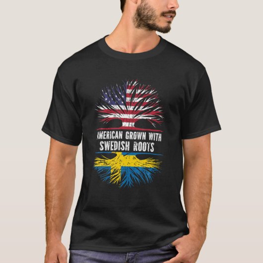 スウェーデンのルーツを持って栽培されたアメリカ合衆国の国旗スウェーデン Tシャツ (正面)