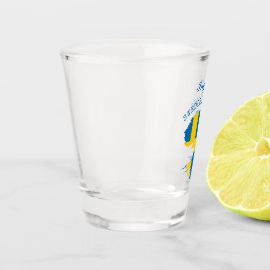 スウェーデンのルーツパーソナライズされた国旗 ショットグラス (左)