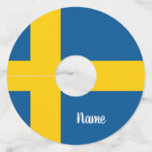 スウェーデンの名前入りな飲むパーティーのスウェーデンの旗 ワイングラスタグ (正面)