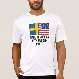 スウェーデンの部品が付いているアメリカで作られる Tシャツ