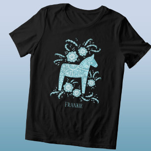 スウェーデンダラホースフォークアートティール(緑がかった色)名前をカスタムする トライブレンドTシャツ
