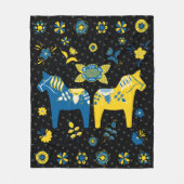 スウェーデンフォークダラホースLブルーアンドイエロー フリースブランケット (正面)