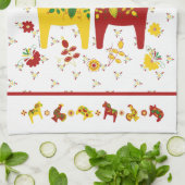 スウェーデンフォークダラホースLレッドアンドイエロー キッチンタオル (折り畳み)