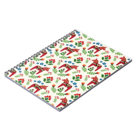 スウェーデンレッドダラウズノート ノートブック (左側)