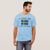 スウェーデン人のガールフレンドが大好き Tシャツ (正面フル)