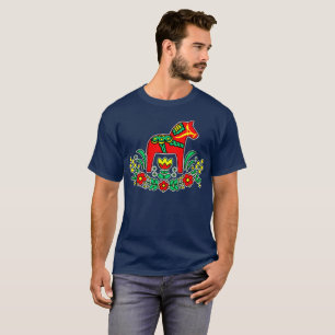 スウェーデン人のDalaの馬 Tシャツ