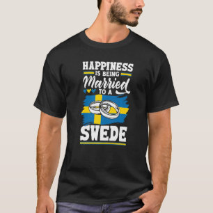 スウェーデン国旗の幸せが迫ってい結婚したる Tシャツ