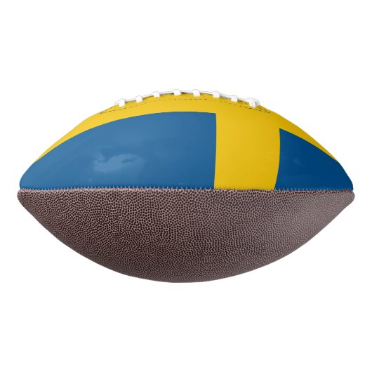 スウェーデン国旗を持つアメリカンフットボール/スウェーデン アメリカンフットボール (回転90)