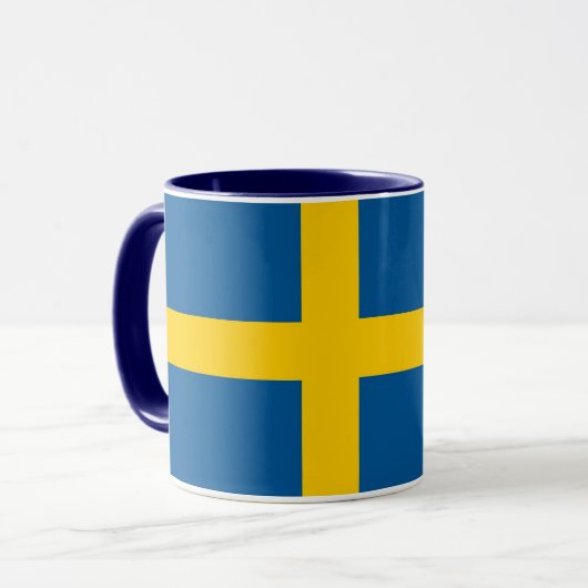 スウェーデン国旗を持つブラックコンボマグカップ マグカップ (正面左)