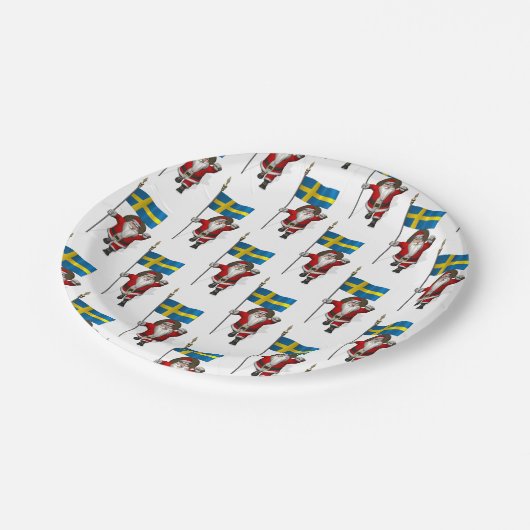スウェーデン国旗を掲げたサンタクロース ペーパープレート (アングル)