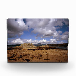 スカイスコットランドのブラブヘイン島を通過する雲 フォトブロック