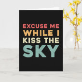 スカイダイバーが空のキス中にヴィンテージ カード (黄色い花)