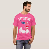 スカイダイバージャンプ飛行機からアメリカ国旗のスカイダイビング Tシャツ (正面フル)