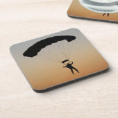 スカイダイバーパラシュートアットサンセットスカイダイバー コースター (左側)