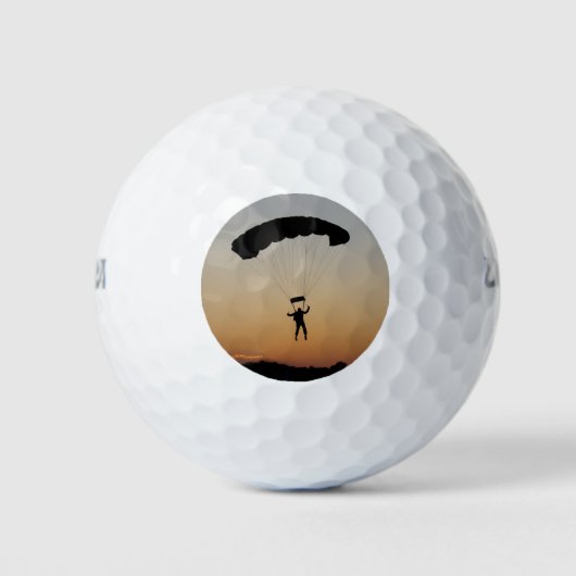 スカイダイバーパラシュートアットサンセットスカイダイバー ゴルフボール (正面)