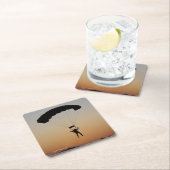 スカイダイバーパラシュートアットサンセットスカイダイバー スクエアペーパーコースター (インサイチュ)