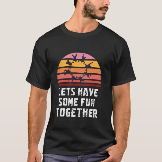 スカイダイビングで一緒に楽しもう楽しいスカイリ Tシャツ (正面)