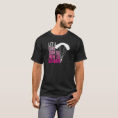 スカイダイビングの仕方を女の子に見せてくれるスカイダイバー Tシャツ (正面フル)