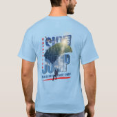 スカイダイビング - 雲の上の自由を感じる | 大人向け Tシャツ (裏面)