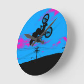 スカイトレッキング- BMXライダー ラウンド壁時計 (傾斜)