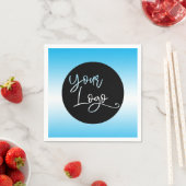 スカイブカスタムルーとホワイトの上にロゴを追加しまグラデーションす スタンダードカクテルナプキン (インサイチュ)