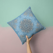 スカイブルーで開花を囁く クッション