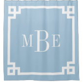スカイブルーとホワイトのギリシャ鍵柄 | モノグラム入り シャワーカーテン (正面)