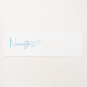 スカイブルーとホワイトナマステスクリプトハートリバーシブル ヨガマット (裏面(横))